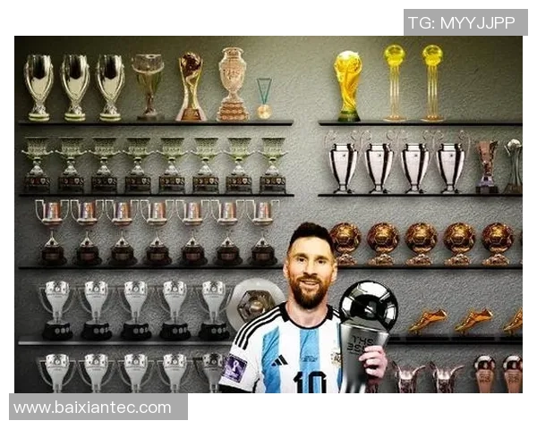 哪个足球明星在职业生涯中获得的评分最高引发了球迷们的热议与讨论